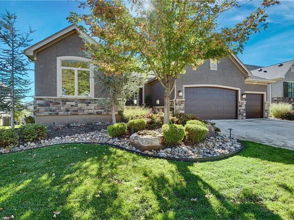 10513 W 132nd Pl, Overland Park, KS 66213