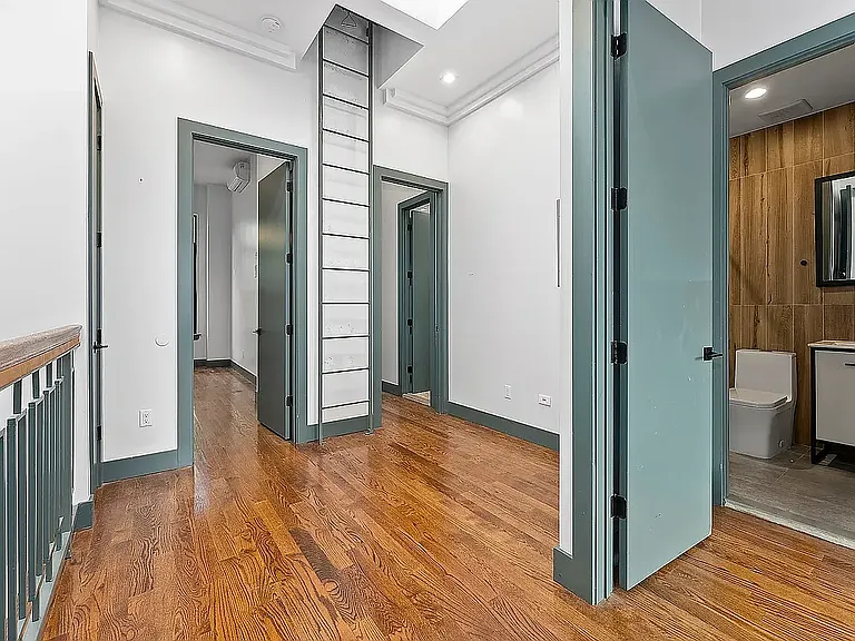 1115 Jefferson Ave #2A — Photo 13
