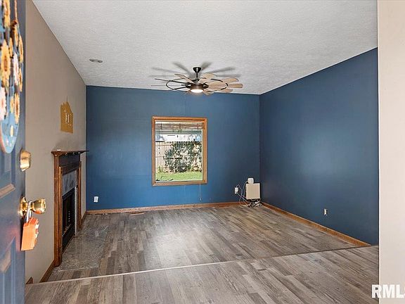 5th image of 108 N Rose Dr