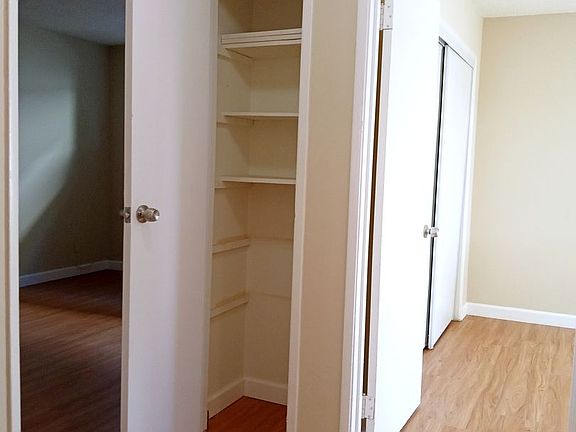 3rd image of 5731 Via Monte Dr APT B