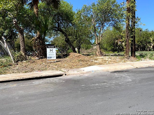 1st image of 831 S San Eduardo Ave