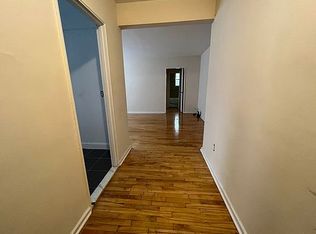 143-11 Barclay Ave #4H, Flushing, NY 11355
