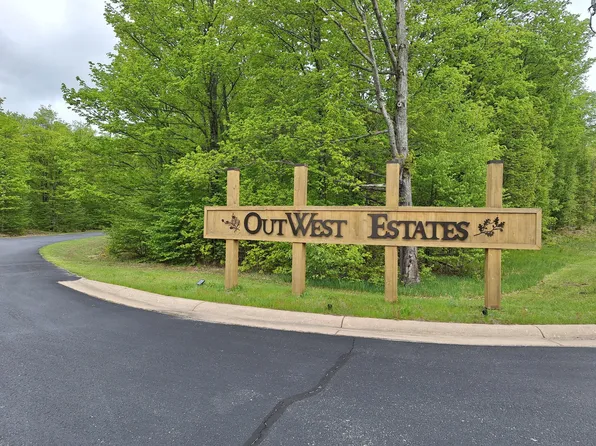 0 Hardwood Cir, Cadillac, MI 49601