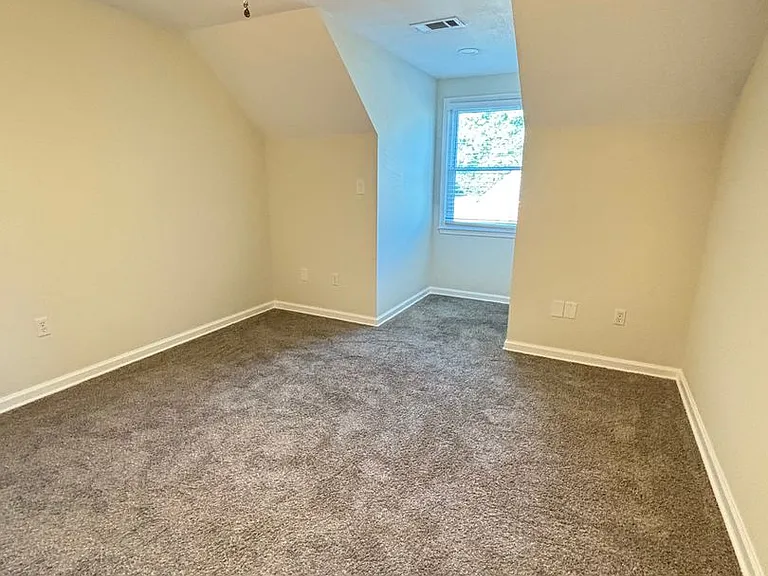 990 Eagle Ridge Cv — Photo 36
