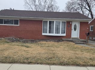 31615 Mackenzie Dr, Westland, MI 48185