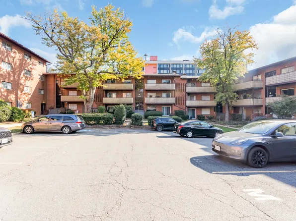 Carlyn Hill Apartments, 3407 Carlyn Hill Dr #7-22, Falls Church, VA 22041