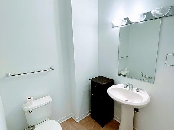 3rd image of 757 N Orleans St #1208
