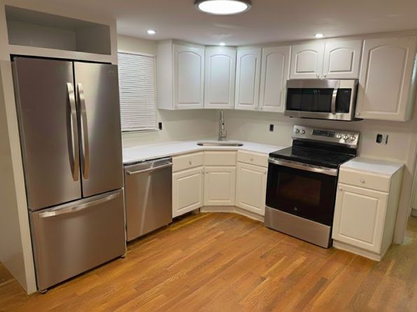 26 Ben Abbey Rd #A-1