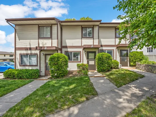 416 6th Ave APT 2, Coralville, IA 52241