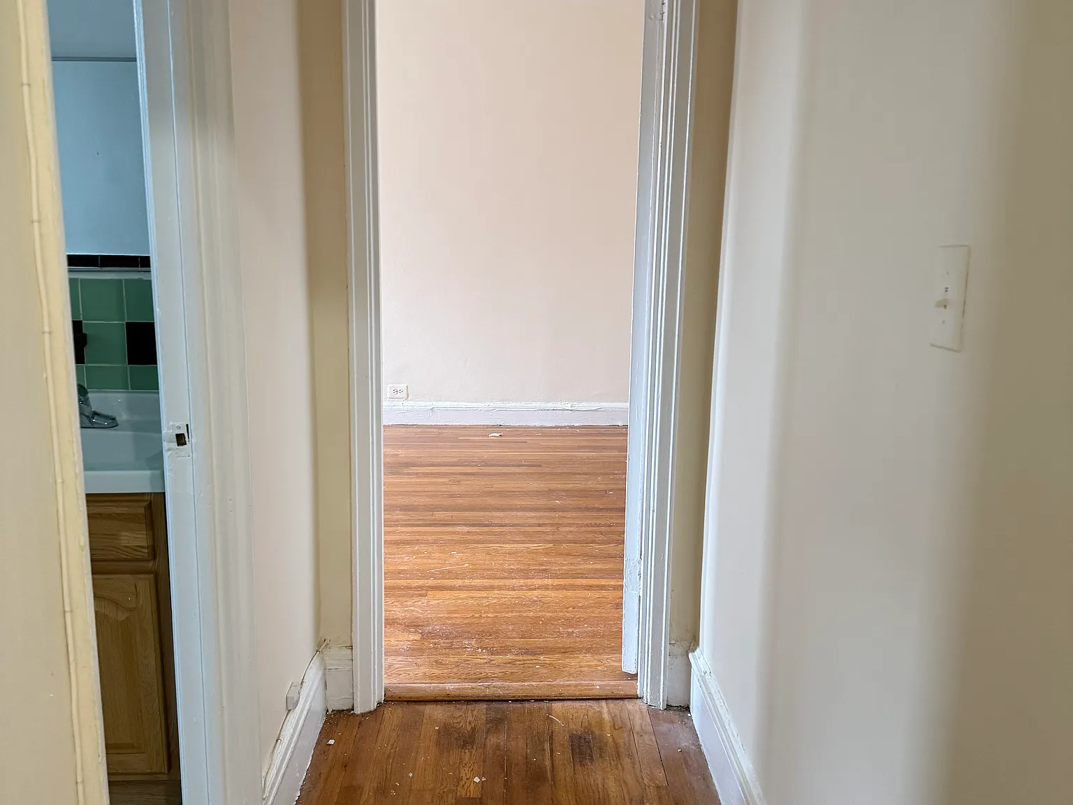 1 bed, 605 sqft, $1,913 — Photo 1