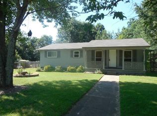 1907 E Helen St, Fayetteville, AR 72701