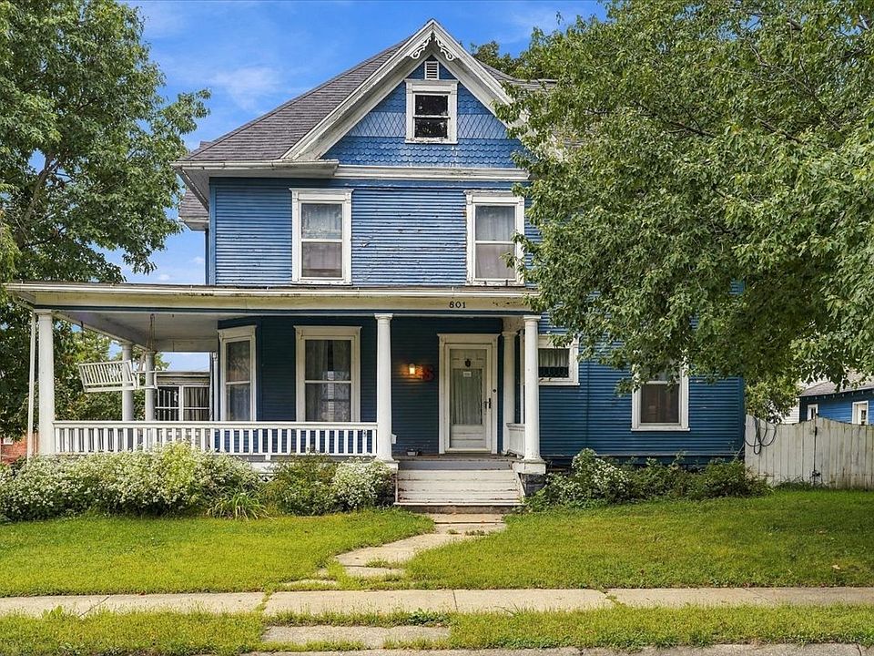 1st image of 801 2nd Ave