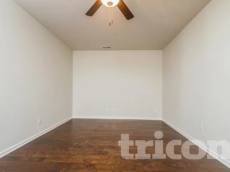 512 Hickory Leaf Ct — Photo 6