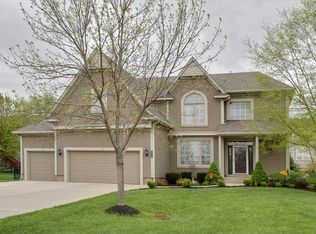 3704 W 156th St, Overland Park, KS 66224
