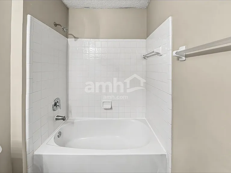 12612 N Ashglen Dr — Photo 13