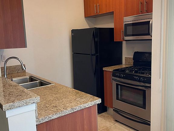 3rd image of 620 S Gramercy Pl APT 331