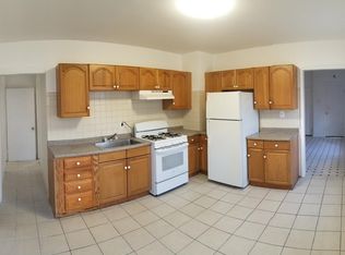 180 Dover St FLOOR 1, Bridgeport, CT 06610