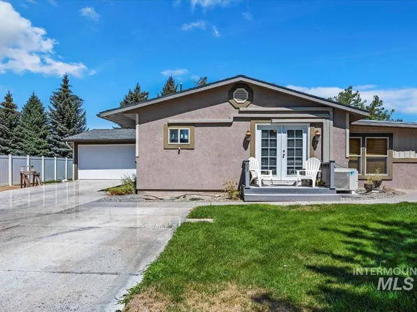 660 Primrose Dr, Paul, ID 83347