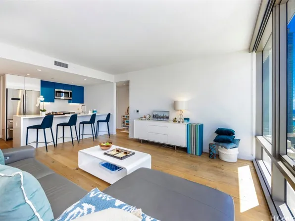 1001 Queen St #1305, Honolulu, HI 96814