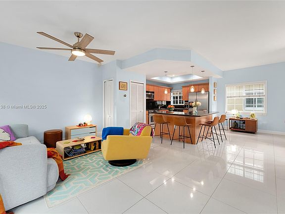 2nd image of 2919 Coconut Ave APT 1