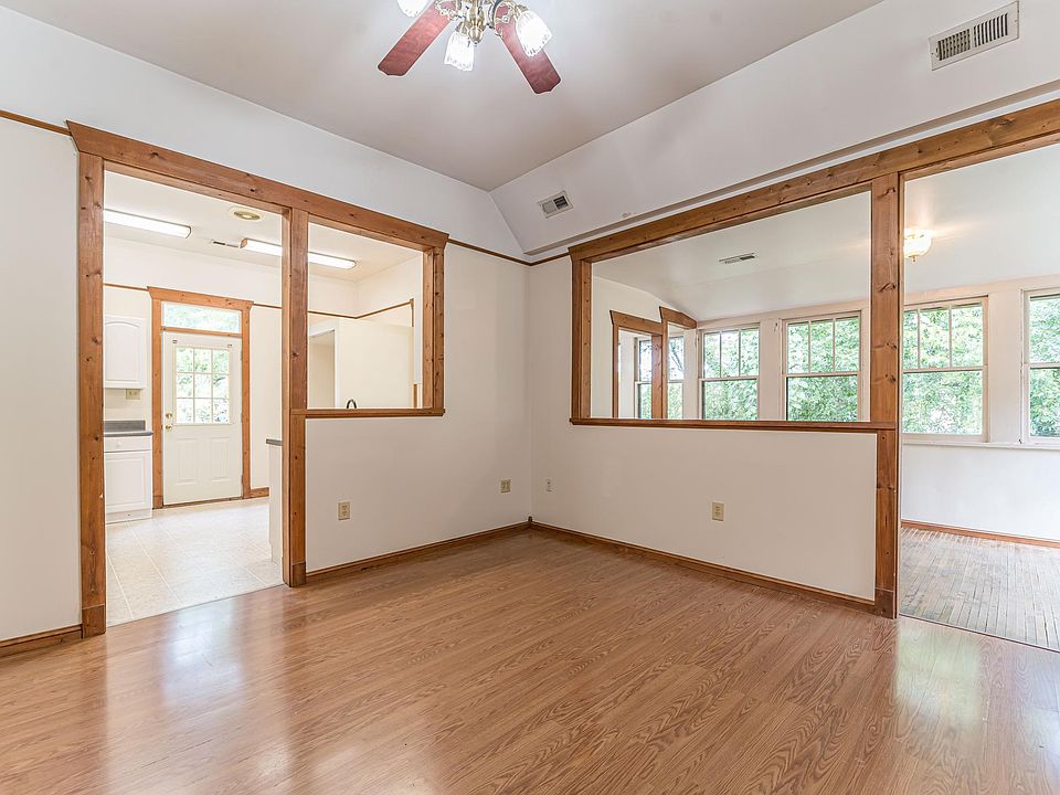 1st image of 801 Phillips Ave #2