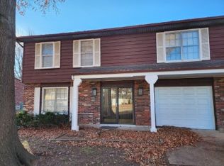 9547 Winkler Dr, Saint Louis, MO 63136