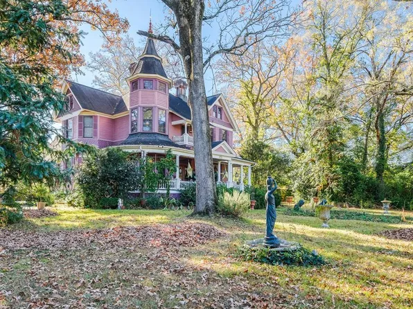 112 Reynolds Ave, Greenwood, SC 29649