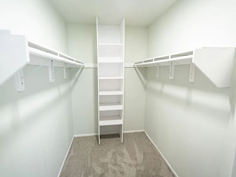 6310 Sylmar Ave — Photo 17