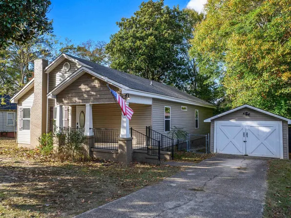 1812 4th Ave N, Clanton, AL 35045
