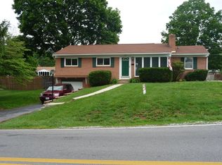 11415 Longview Dr, Hagerstown, MD 21740