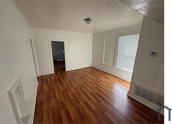 5th image of 2520 Orange St