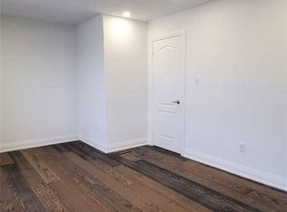 5058 Oscar Peterson Blvd, Mississauga, ON L5M7W3