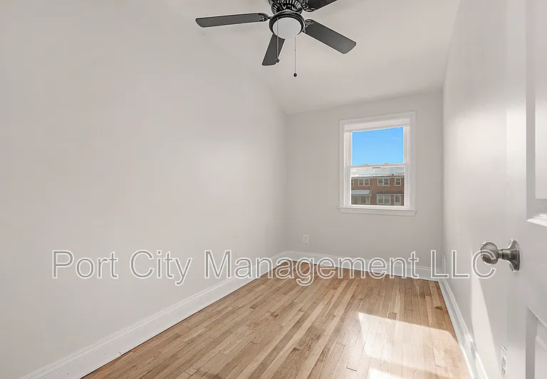 832 N Marlyn Ave — Photo 16