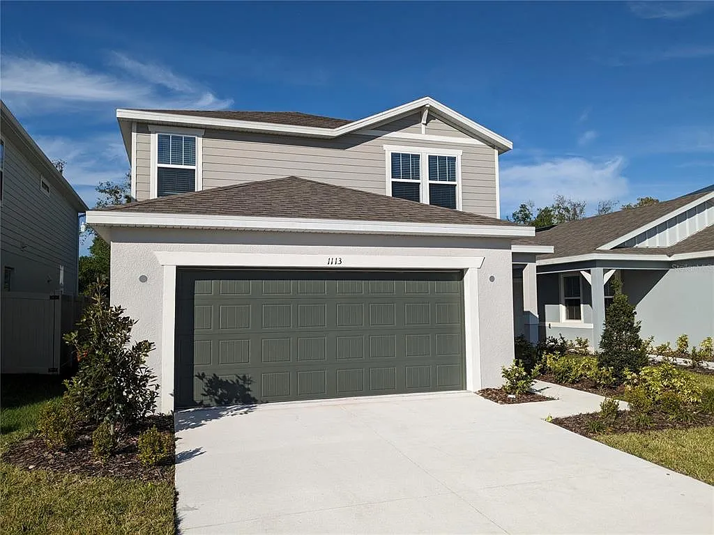 4 bed, 3.0 bath, 2157 sqft, $2,900 — Photo 2