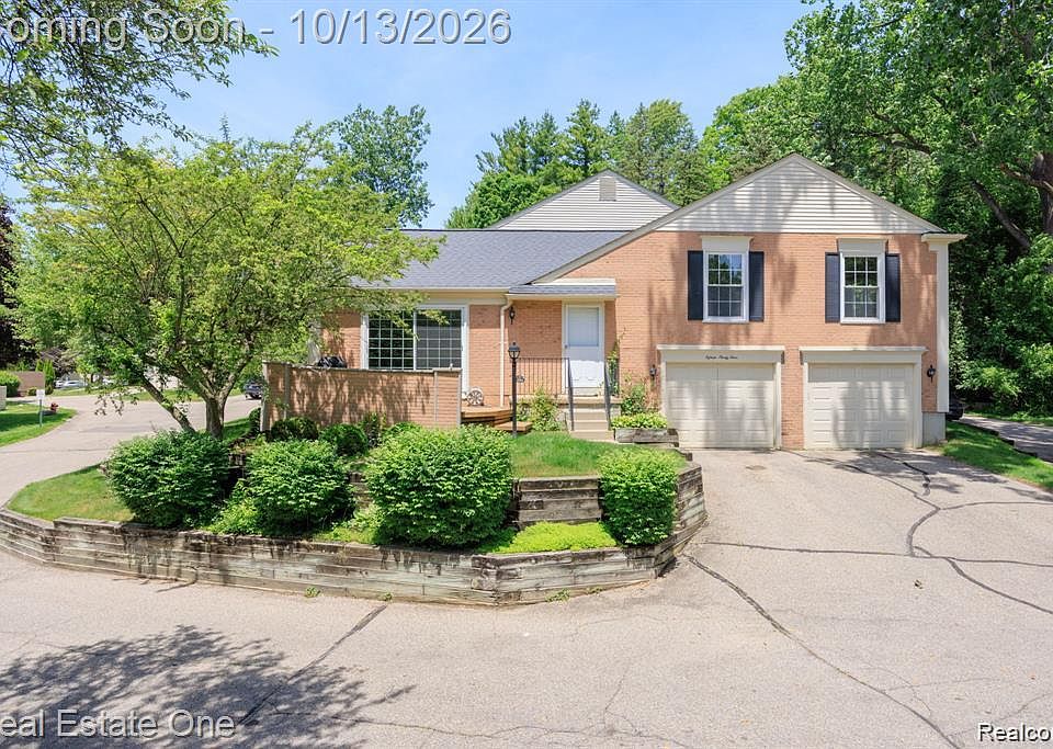 1st image of 1534 Hidden Valley Ln