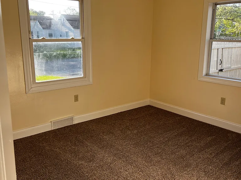 203 Silview Ave #1 — Photo 8