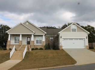 220 Weeping Willow Trl, Headland, AL 36345