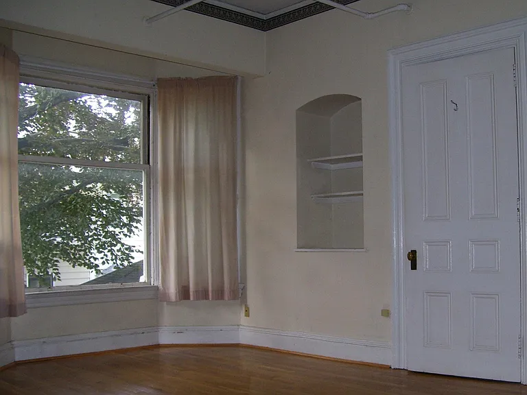 159 Prospect St #8 — Photo 2