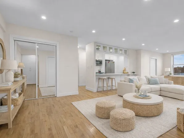 399 Ocean Parkway image 1 of 8