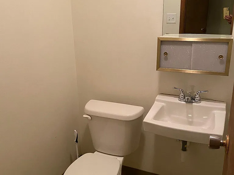 400 Connecticut Ave #4 — Photo 23