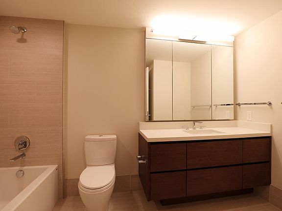 4th image of 1306-3205 Stewart St #1306-3205-