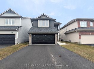 149 Minikan St, Ottawa, ON K1X0E5
