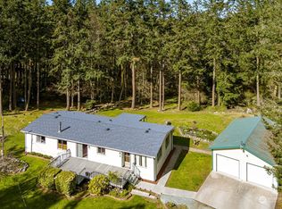 1742 Harns Rd, Oak Harbor, WA 98277
