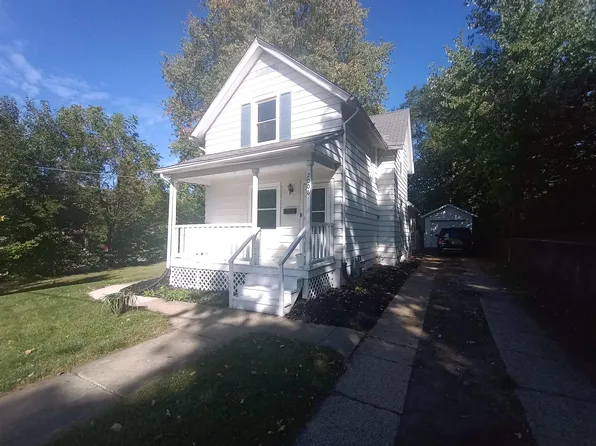 2006 12th Ave, Rockford, IL 61104