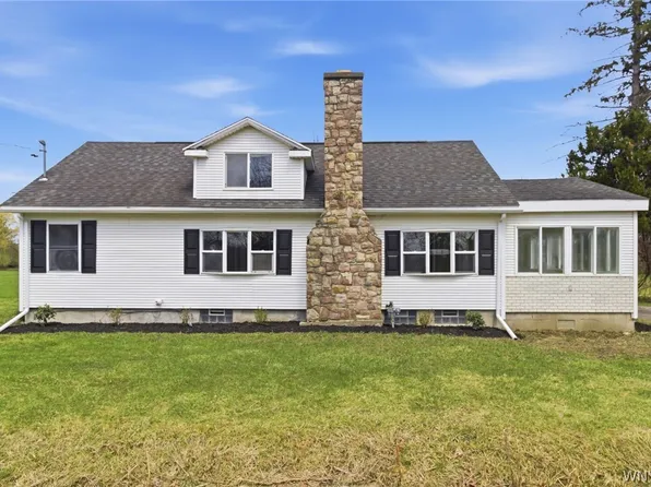 1030 Brant Farnham Rd, Irving, NY 14081