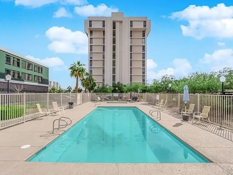 3930 University Center Dr #308 — Photo 30
