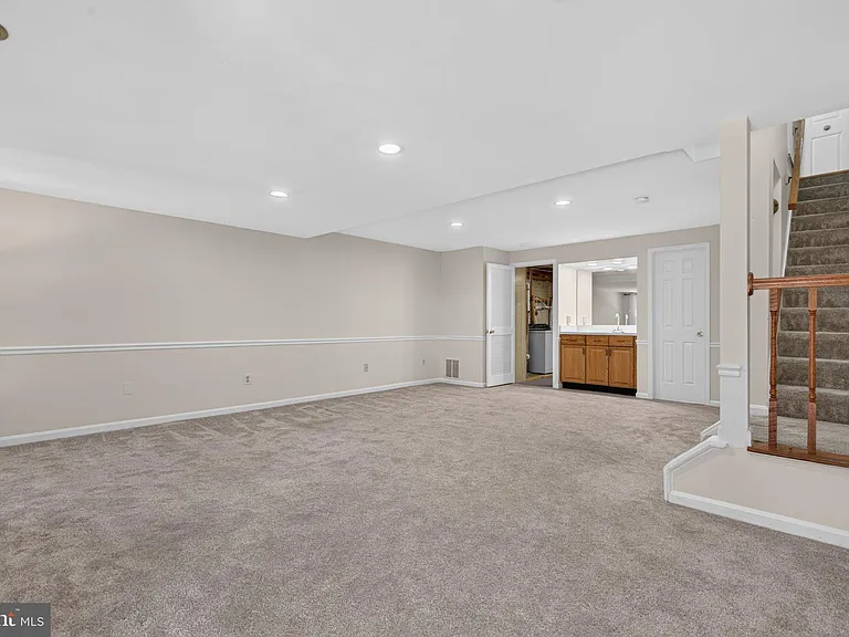 7259 Worsley Way — Photo 41