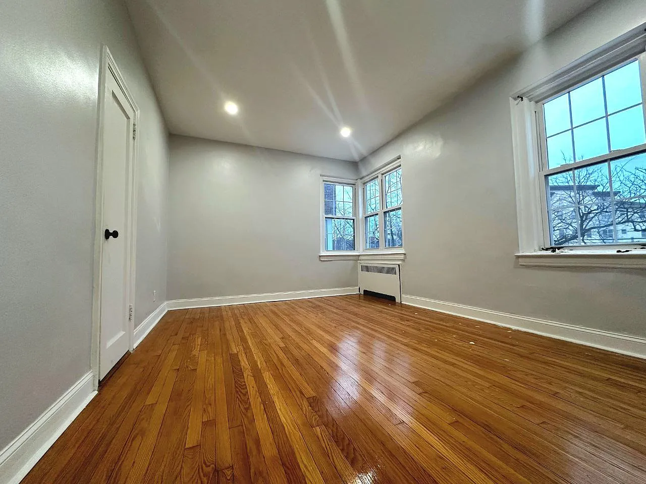 2 bed, 900 sqft, $1,995 — Photo 3