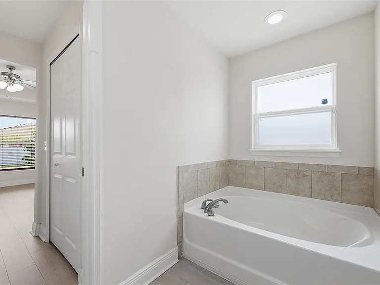 115 Maple Dr — Photo 21