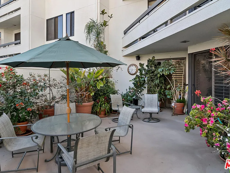 2131 Century Park Ln #118 — Photo 39
